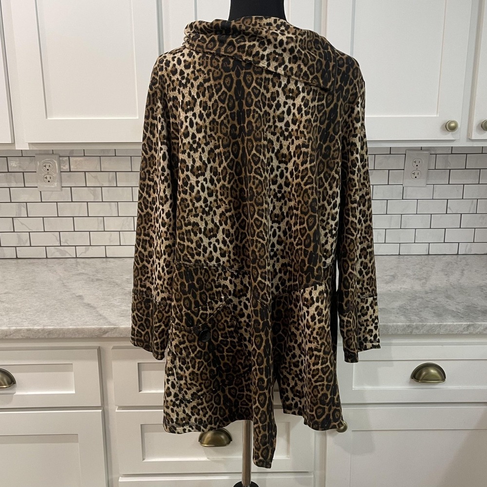 Calessa Tunic Womens 2X Brown Leopard Print Asymmetrical Top Sweater Bohemian - Picture 5 of 9